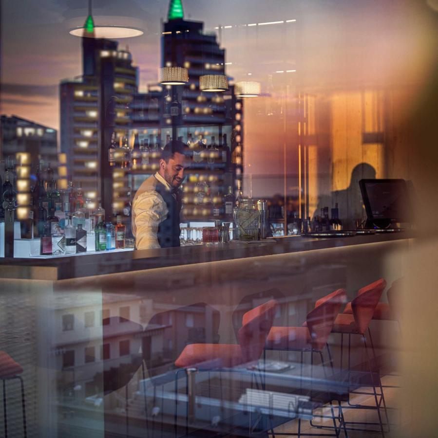 J44 Lifestyle Hotel Τζεσόλο Λίντο Εξωτερικό φωτογραφία The bar at the 101 bar