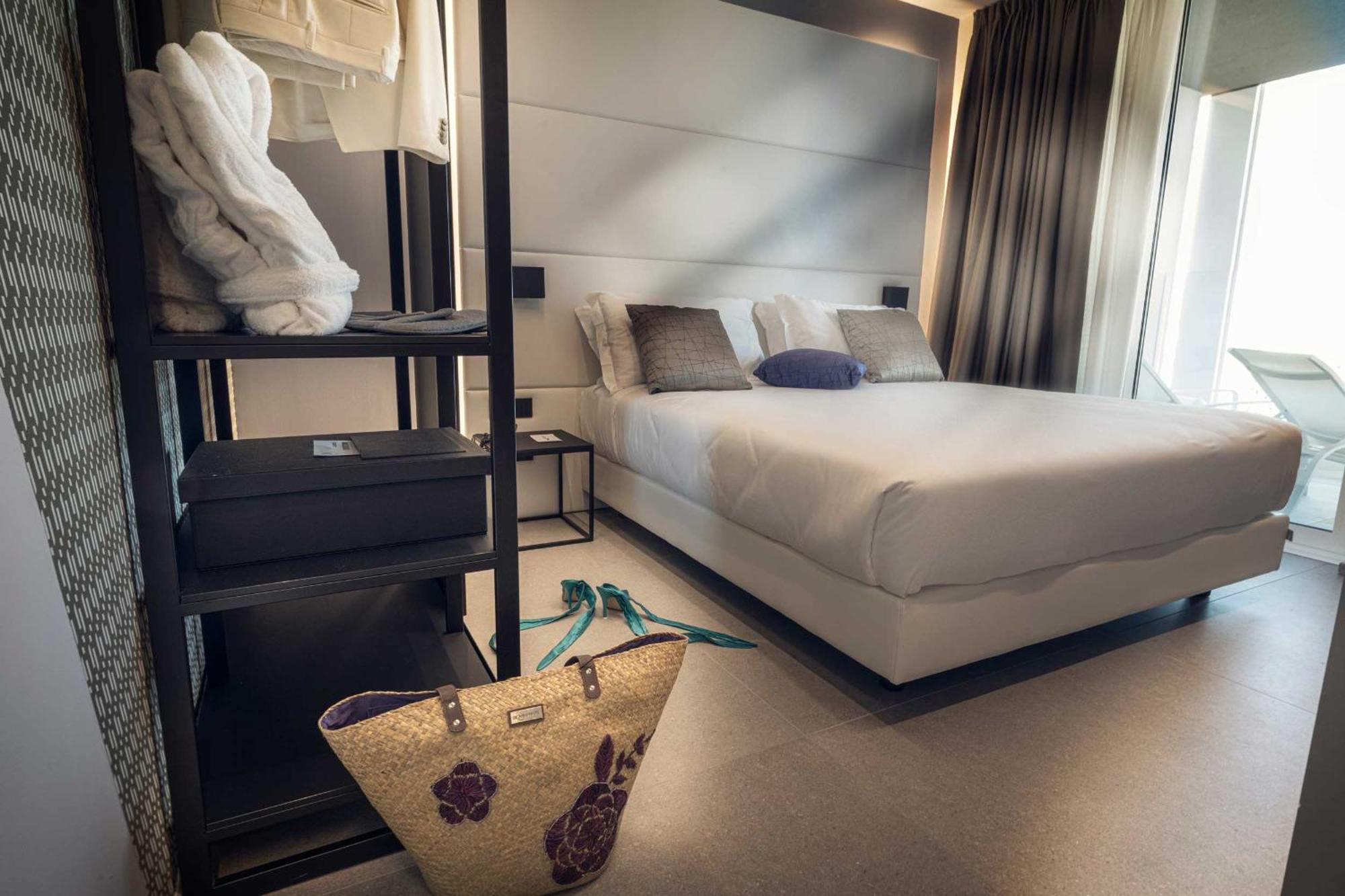J44 Lifestyle Hotel Τζεσόλο Λίντο Εξωτερικό φωτογραφία