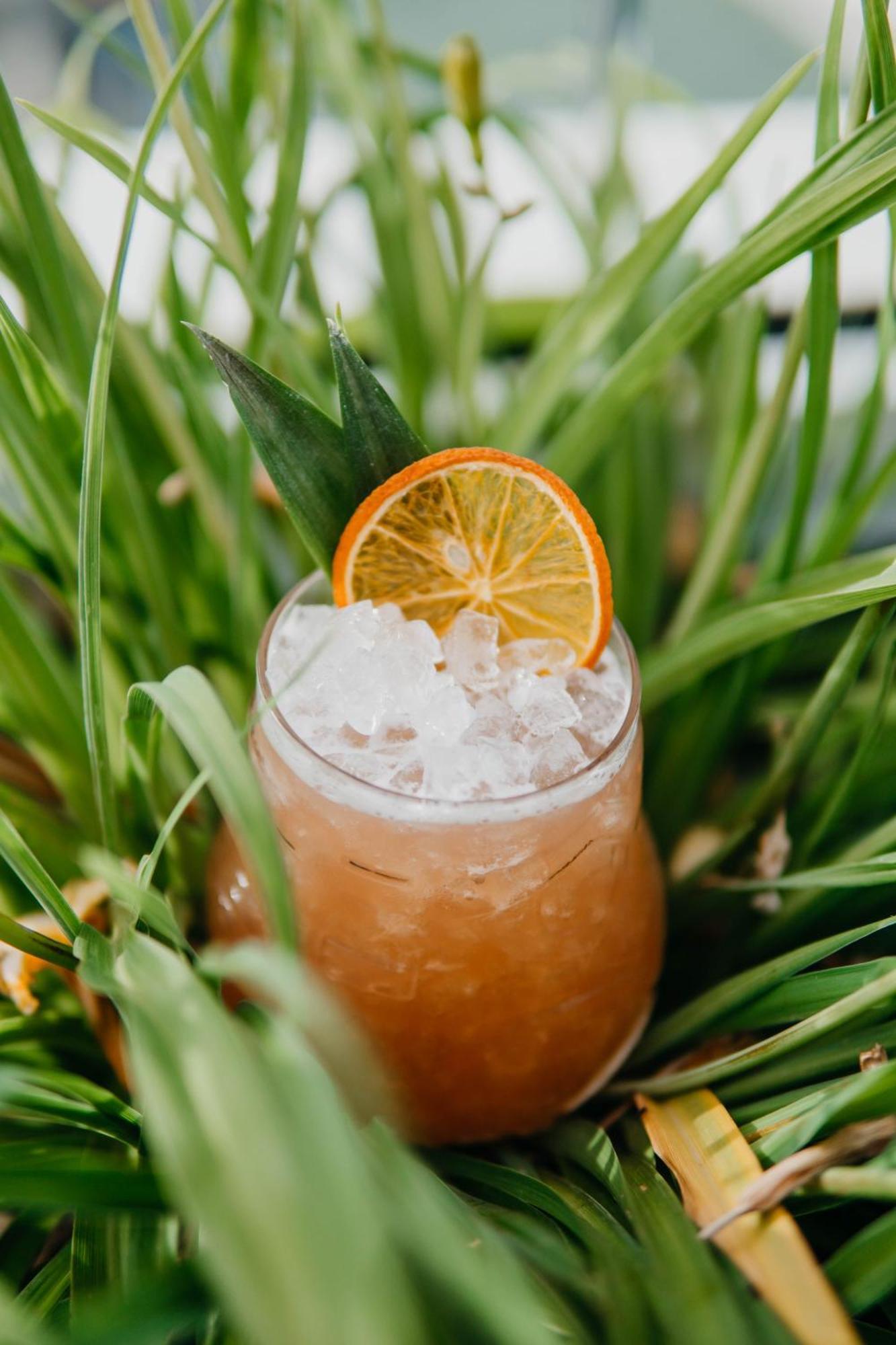 J44 Lifestyle Hotel Τζεσόλο Λίντο Εξωτερικό φωτογραφία A Singapore Sling