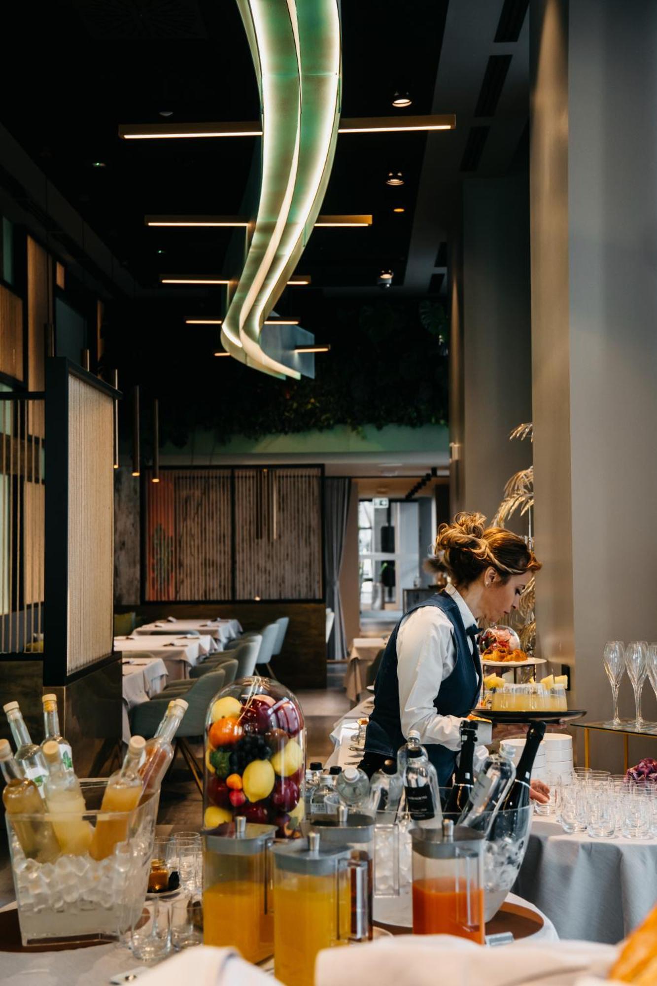 J44 Lifestyle Hotel Τζεσόλο Λίντο Εξωτερικό φωτογραφία Restaurant interior